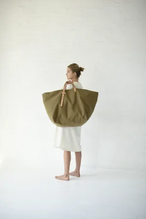 8.6.4 Design Large Nylon Tote Coyote Brown